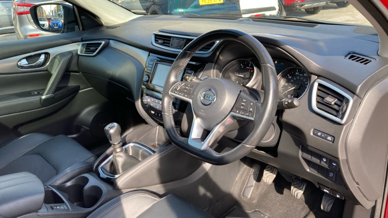 Nissan Qashqai 1.5 dCi 115 Tekna 5dr Diesel Hatchback